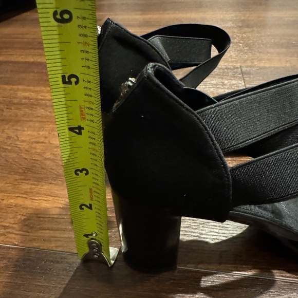 Ann Klein NWOT Iflex block heel Shoes with elastic straps & cushioned soles. - Picture 4 of 6